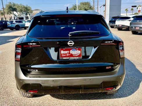 New 2026 Nissan Kicks SR w/ SR Premium Package image 6