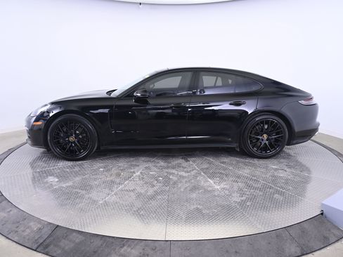 Certified 2021 Porsche Panamera 4 image 2