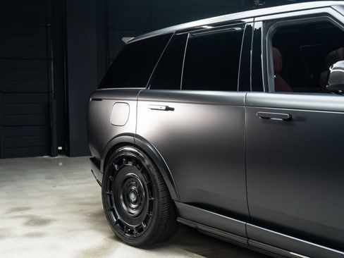 Used 2025 Land Rover Range Rover SE AWD/4WD image 19