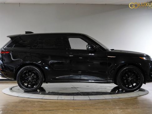 Used 2023 Land Rover Range Rover Sport SE Dynamic AWD/4WD image 9