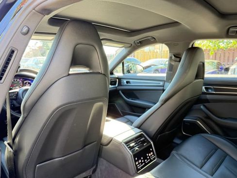 Used 2023 Porsche Panamera 4 Platinum Edition AWD/4WD image 18
