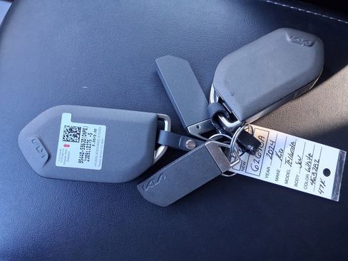 Used 2024 Kia Telluride S w/ S Sunroof Package image 19