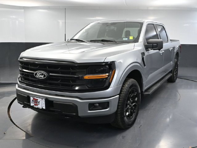 Used 2024 Ford F150 XLT w/ XLT Black Appearance Package AWD/4WD image 9