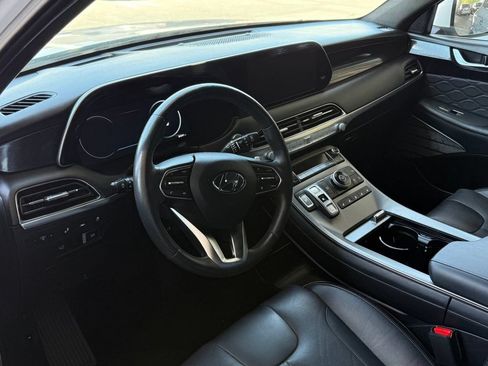 Used 2020 Hyundai Palisade Limited FWD image 2