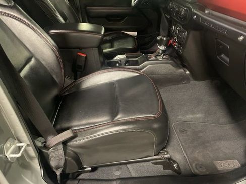 Used 2022 Jeep Wrangler Unlimited Rubicon w/ Steel Bumper Group image 55