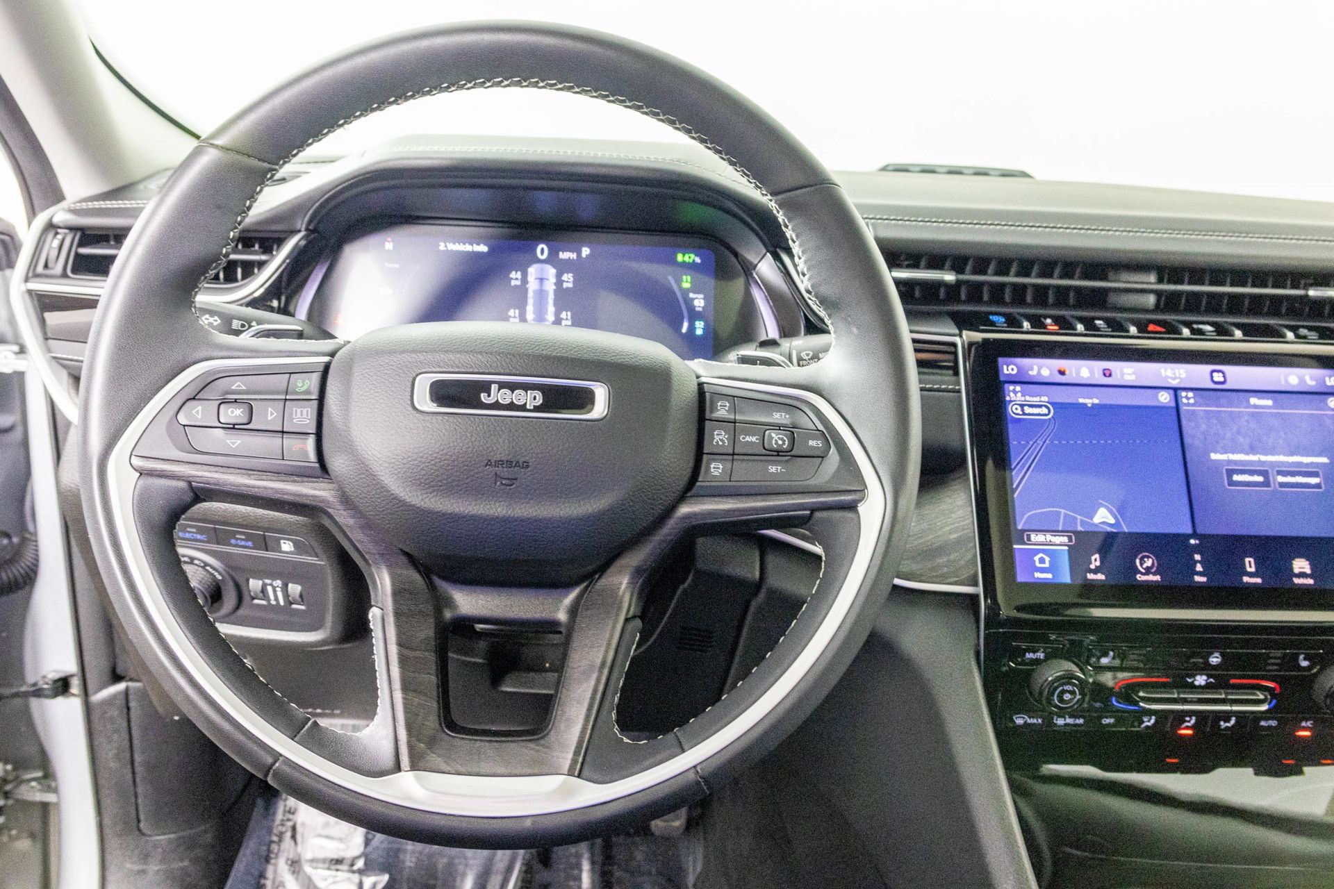 Used 2022 Jeep Grand Cherokee Limited 4xe AWD/4WD image 30