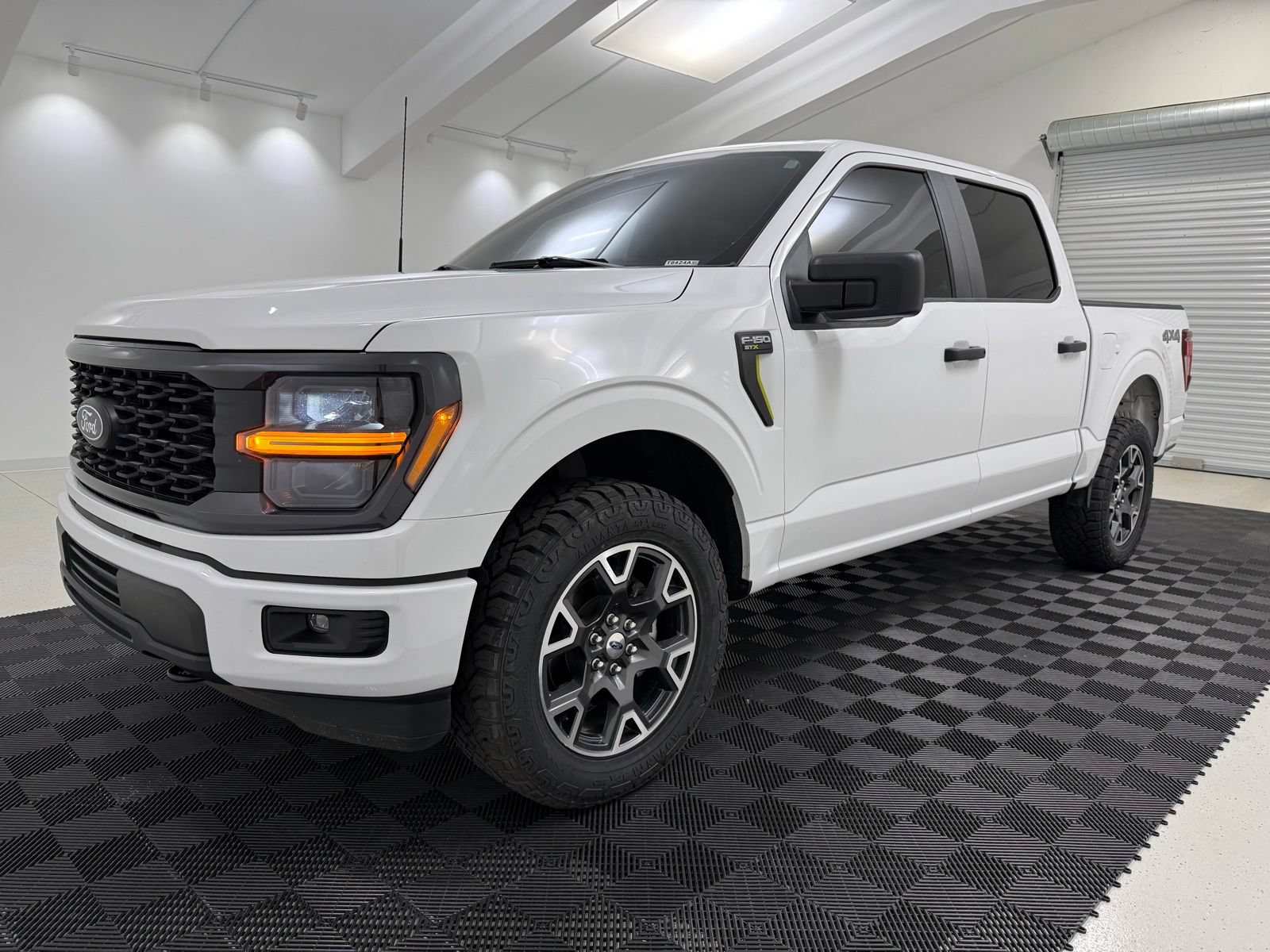 Used 2024 Ford F150 STX AWD/4WD image 3