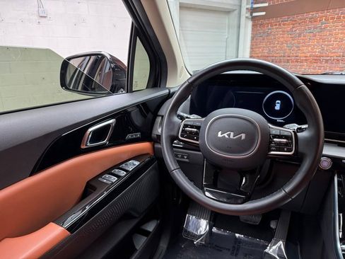 Used 2024 Kia Carnival SX image 13