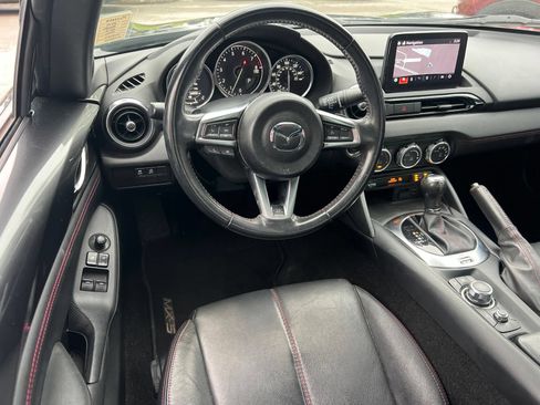 Used 2019 MAZDA MX-5 Miata RF Grand Touring RWD image 14