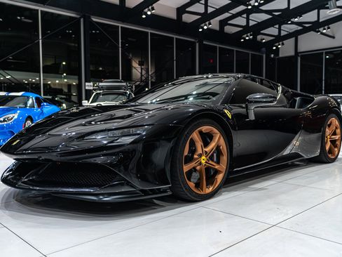Used 2021 Ferrari SF90 Stradale image 38