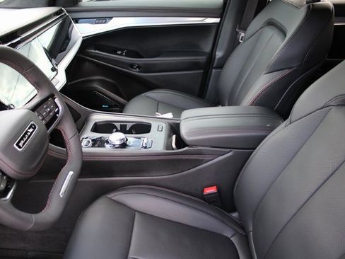 Used 2024 Jeep Wagoneer Launch Edition image 9