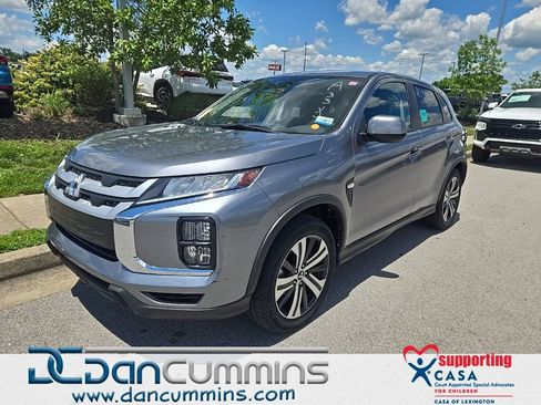Used 2025 Mitsubishi Outlander Sport ES AWD/4WD image 1