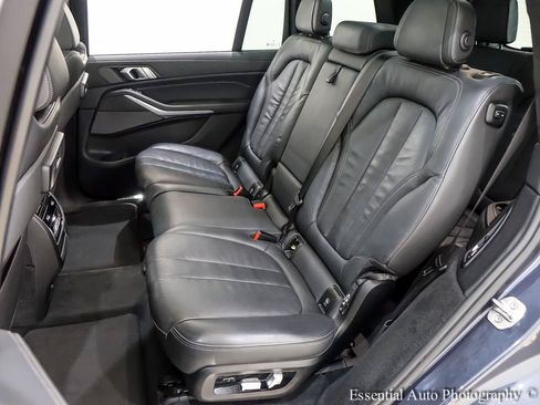 Used 2020 BMW X7 xDrive40i w/ M Sport Package AWD/4WD image 16