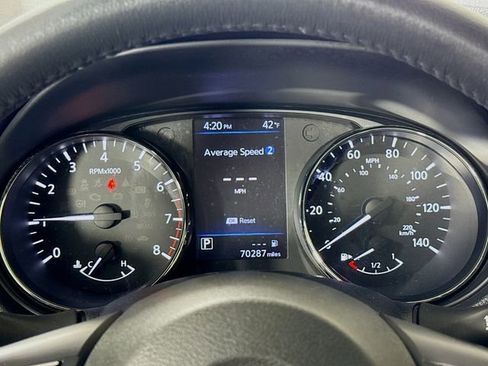 Certified 2018 Nissan Rogue SV image 13