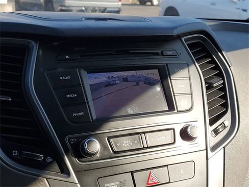 Used 2018 Hyundai Santa Fe Sport image 14