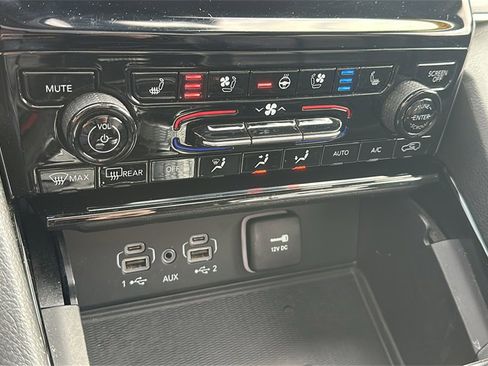 Used 2023 Jeep Grand Cherokee L Limited w/ Luxury Tech Group II image 23