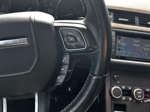 Used 2018 Land Rover Range Rover Evoque SE Premium AWD/4WD image 29