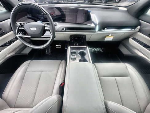 New 2026 Cadillac Vistiq Sport image 21