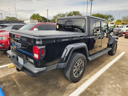 Used 2021 Jeep Gladiator Overland image 5