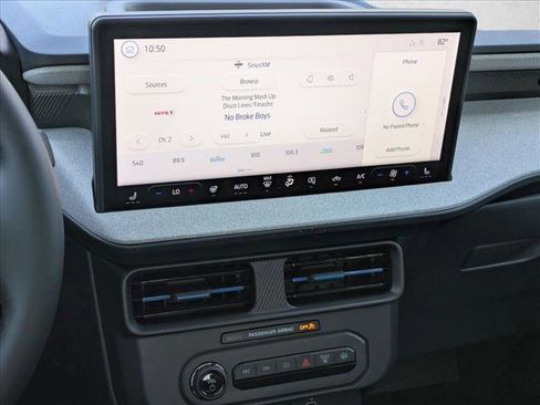 New 2025 Ford Maverick XLT w/ XLT Luxury Package image 12