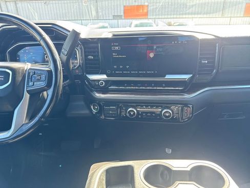 Used 2024 GMC Sierra 2500 SLE image 17