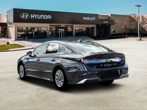 New 2026 Hyundai Sonata Limited FWD image 5