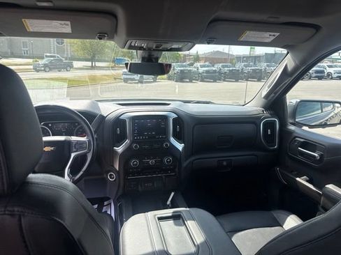 Used 2022 Chevrolet Silverado 1500 LTZ w/ Technology Package AWD/4WD image 34