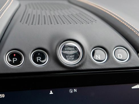 Used 2024 Aston Martin DBX 707 image 19