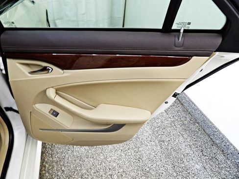 Used 2013 Cadillac CTS Luxury RWD image 12