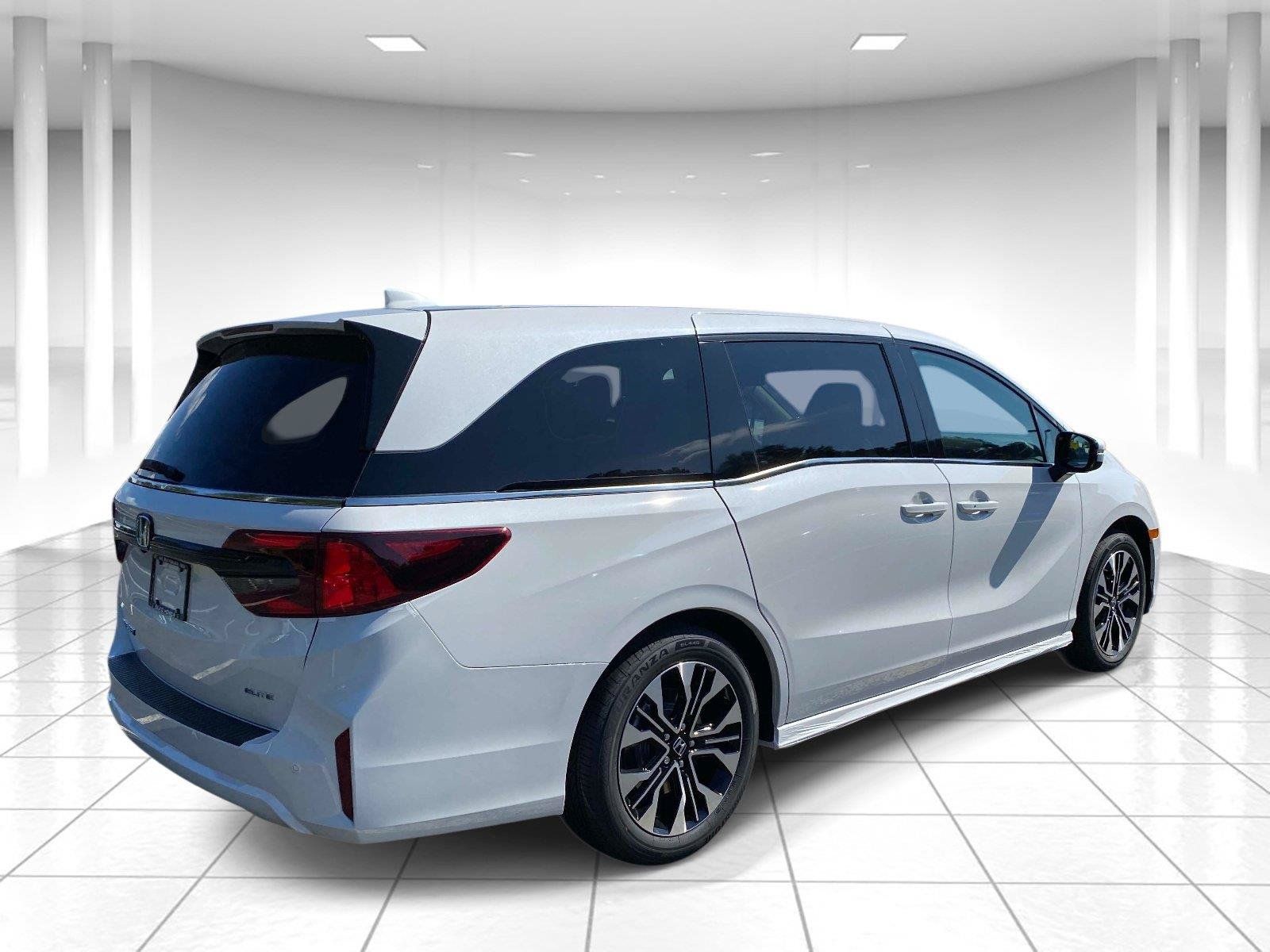 New 2026 Honda Odyssey Elite image 4