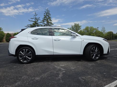 Used 2025 Lexus UX 300h AWD w/ Accessory Package (Z1) image 23