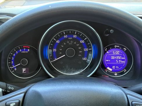 Used 2015 Honda Fit EX image 22