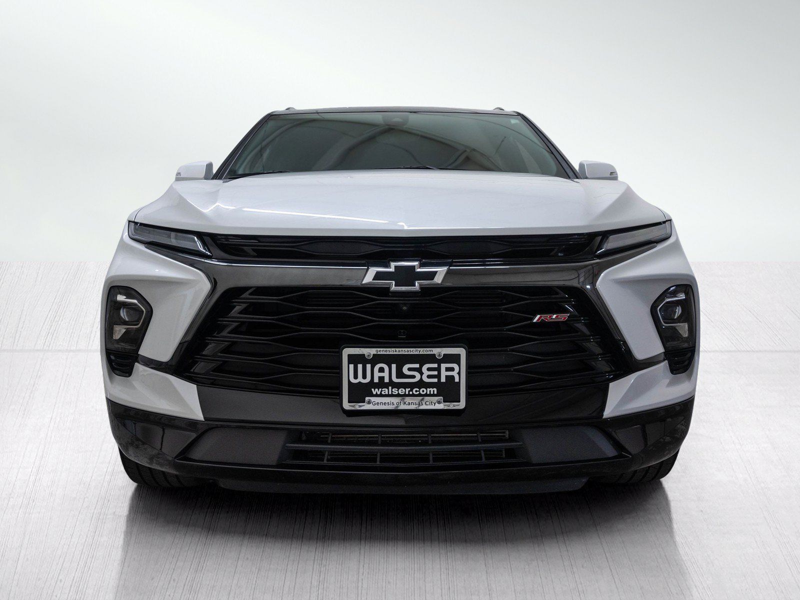 Used 2023 Chevrolet Blazer RS w/ Driver Confidence II Package AWD/4WD image 2
