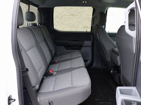 New 2026 Ford F250 XL w/ XL Chrome Package image 31