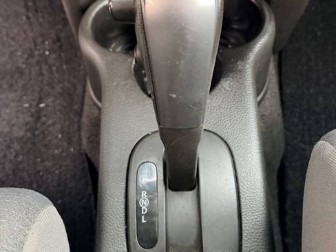 Used 2010 Nissan Cube 1.8 S w/ Interior Designer Pkg FWD image 19