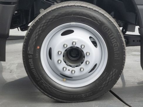 New 2026 Ford F550 2WD SuperCab Super Duty image 23