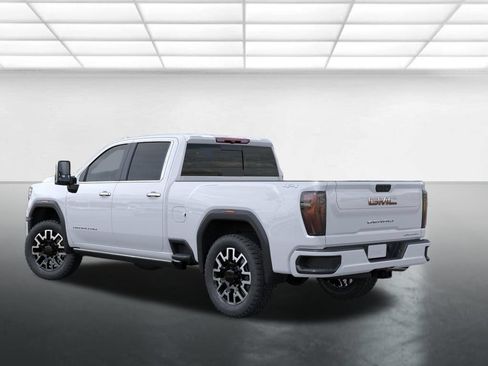 New 2026 GMC Sierra 2500 Denali Ultimate AWD/4WD image 3