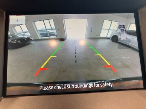 Used 2019 Ford Edge Titanium w/ Cold Weather Package image 22