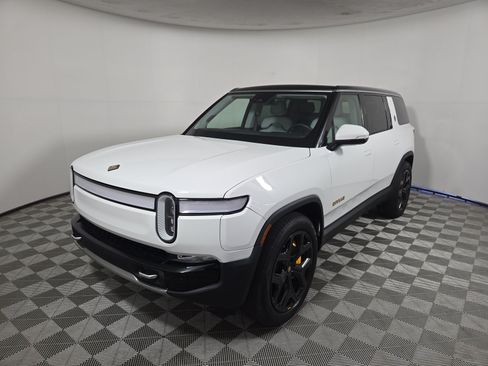 Used 2023 Rivian R1S Launch Edition AWD/4WD image 1