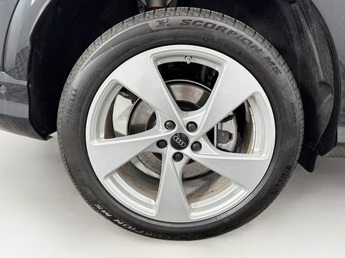 Used 2025 Audi Q5 Premium Plus image 33