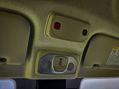 New 2026 RAM ProMaster 2500 w/ Convenience Group FWD image 26