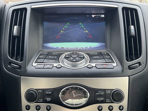 Used 2013 INFINITI G37 x w/ Premium Pkg image 4