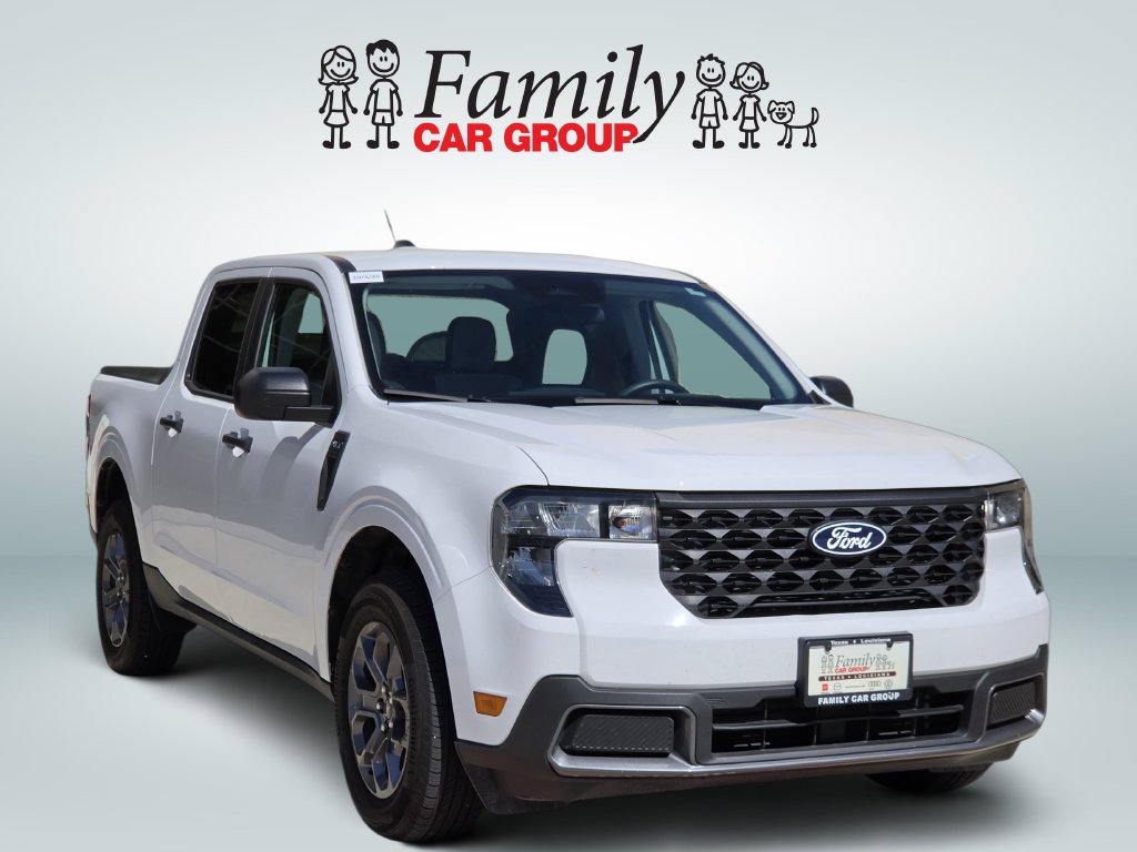 Used 2025 Ford Maverick XLT FWD image 2