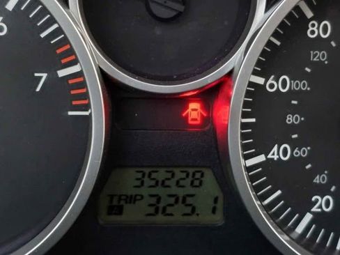 Used 2008 MAZDA MX-5 Miata Grand Touring w/ Premium Pkg image 10