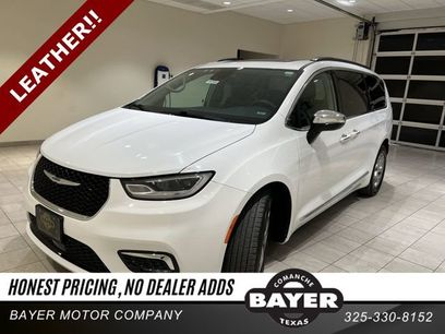Used 2023 Chrysler Pacifica Limited
