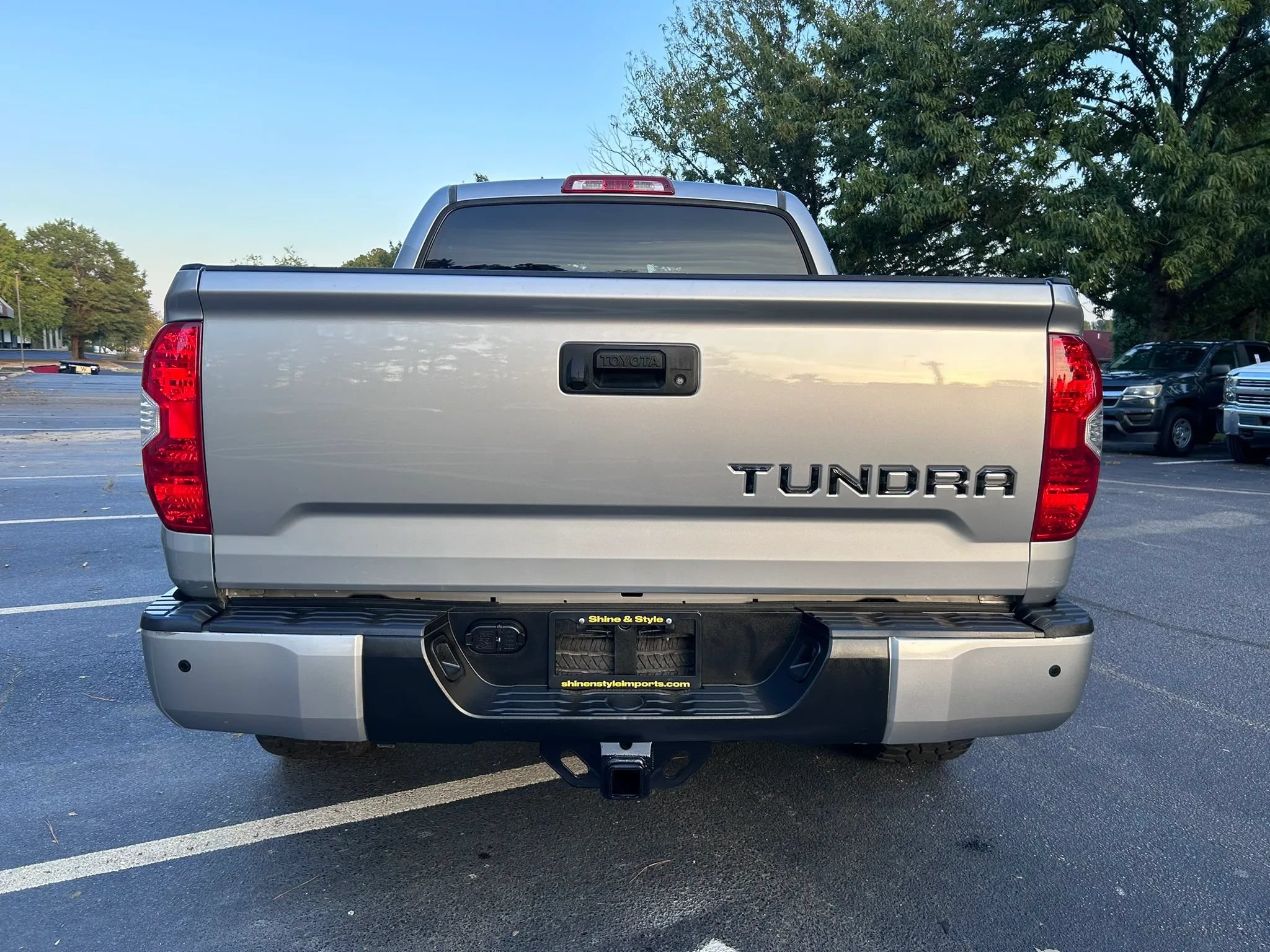 Used 2018 Toyota Tundra SR5 w/ SR5 Upgrade Package RWD image 4