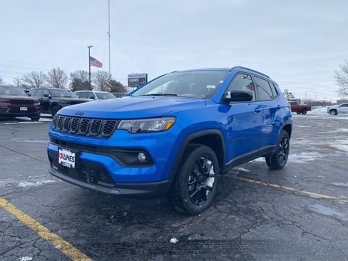 New 2026 Jeep Compass Latitude image 12