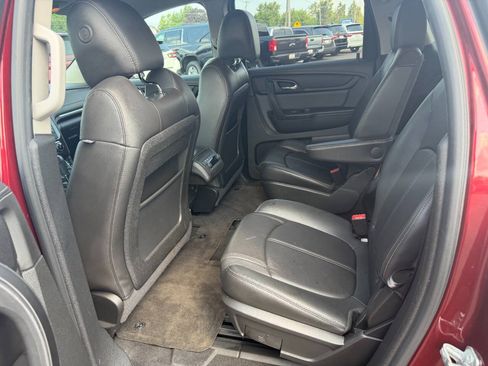 Used 2017 Chevrolet Traverse LT FWD image 11