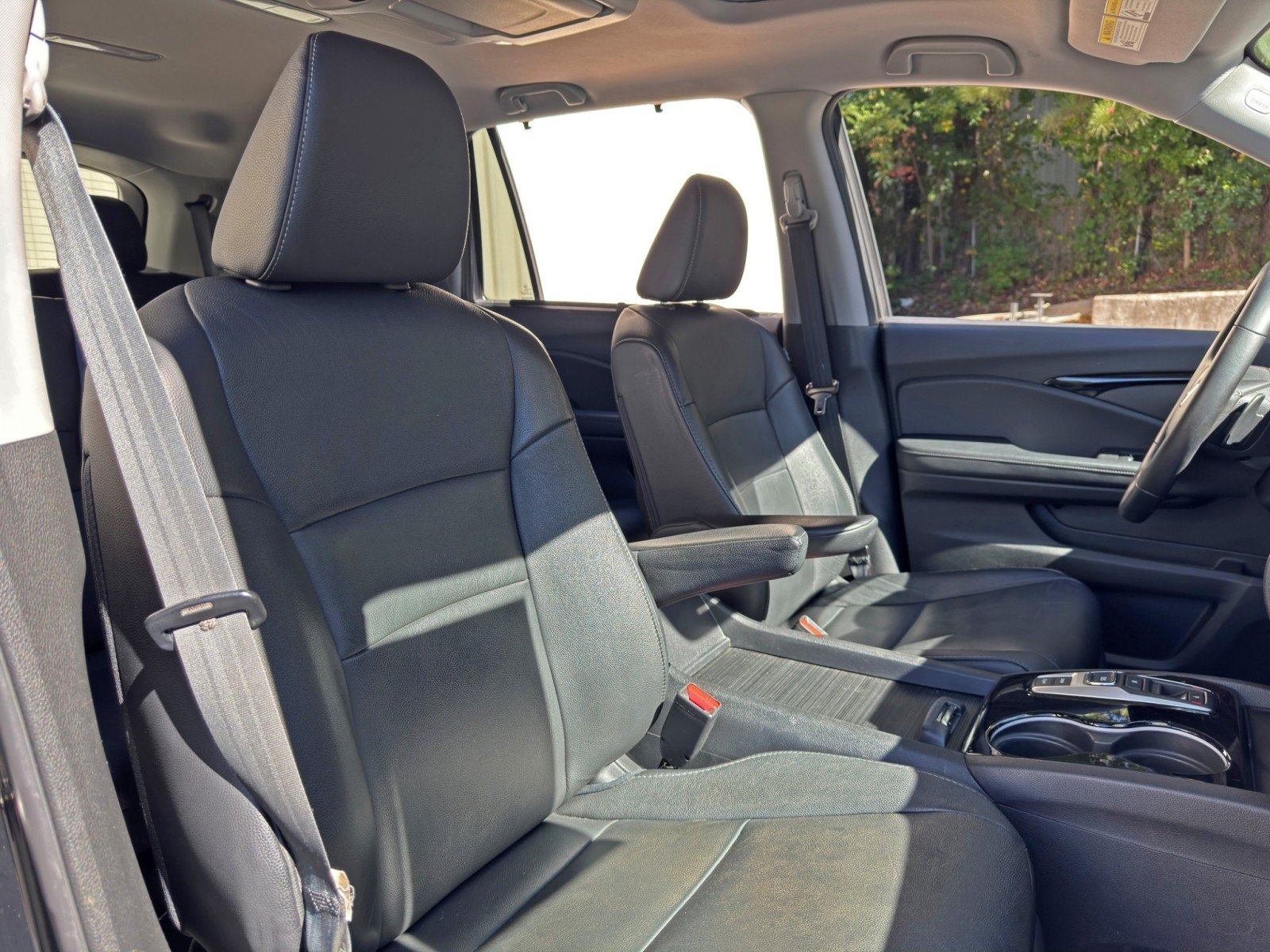 Used 2020 Honda Pilot Touring image 39