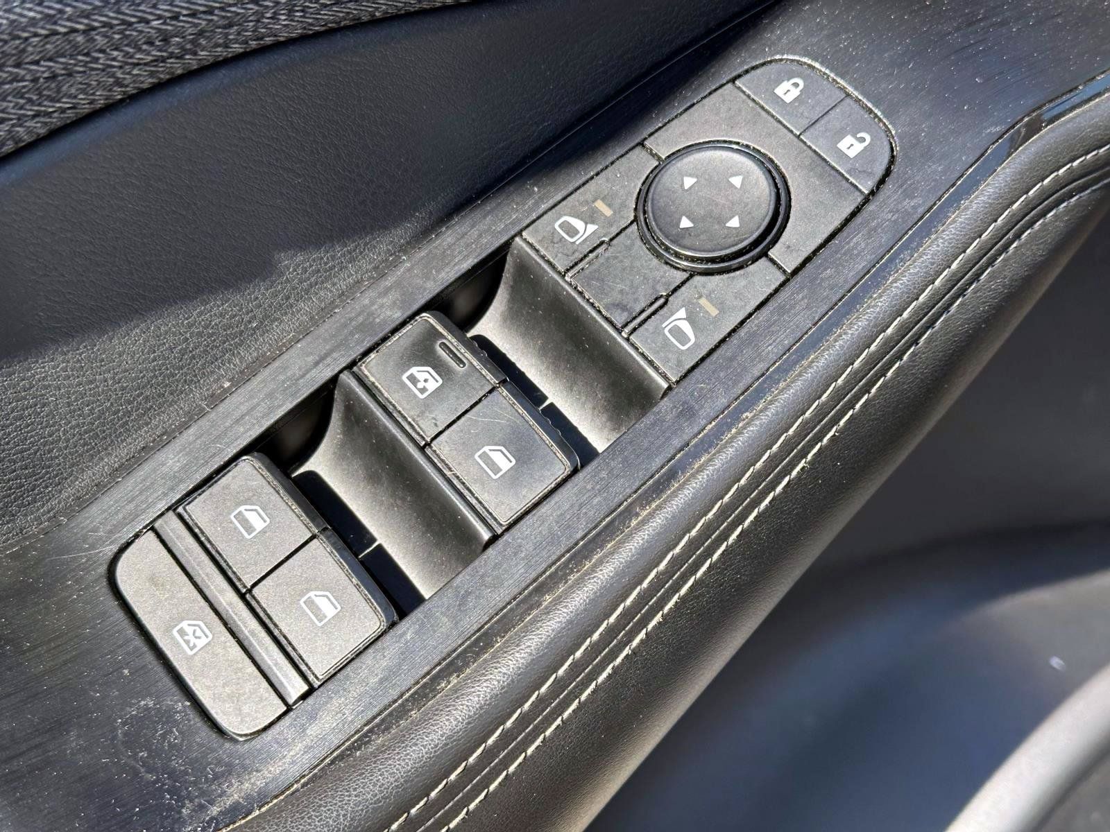Certified 2021 Nissan Rogue SV AWD/4WD image 19